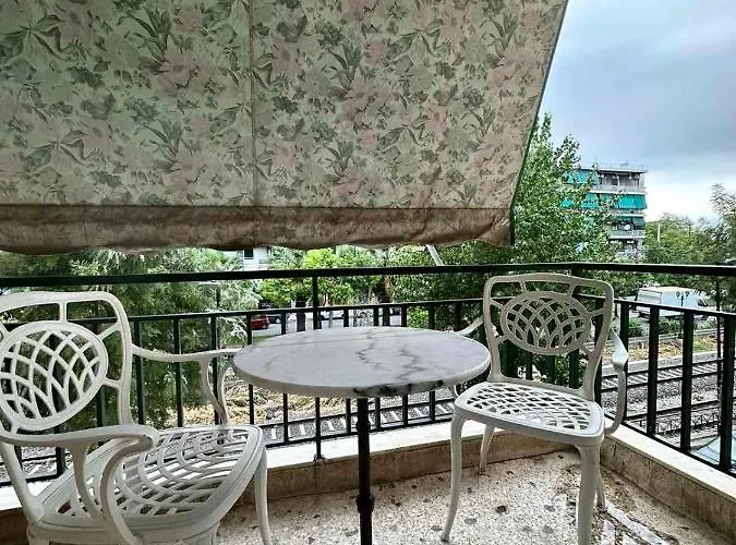 Cozy Apartment At Gazi Square
